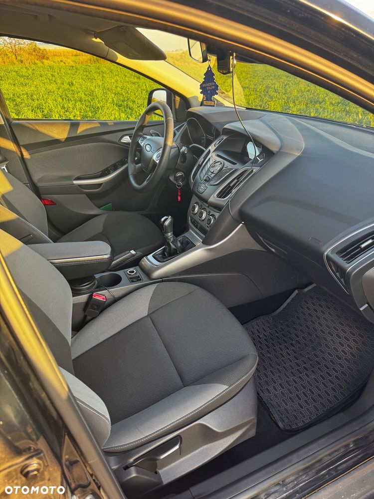 Ford Focus 1.6 Edition Start - 9