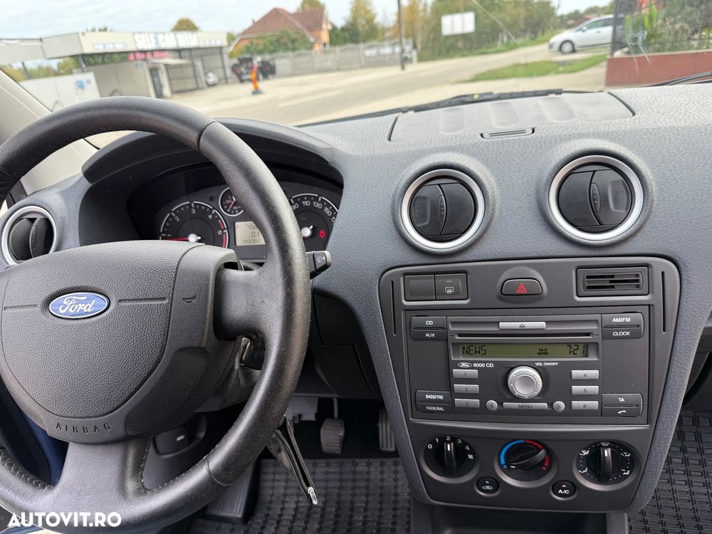 Ford Fusion 1.4 TDCI Ambiente - 22