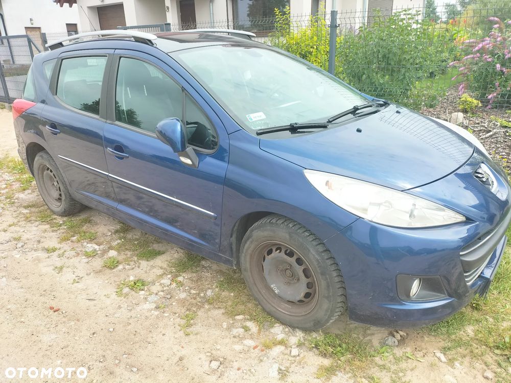 Peugeot 207 - 1