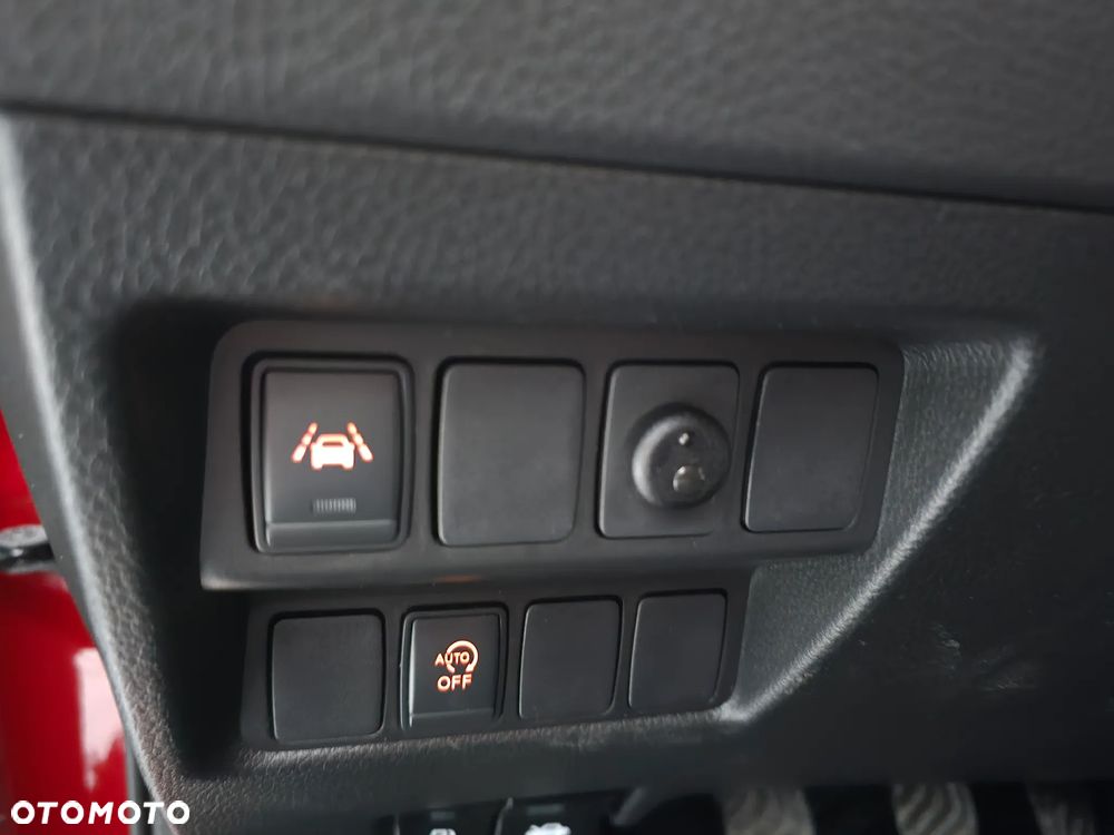 Nissan Qashqai 1.3 DIG-T N-CONNECTA - 20