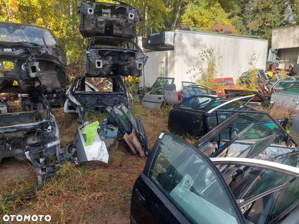 KOMPLETNY PRZÓD MASKA ZDERZAK LAMPA BŁOTNIK FORD FOCUS MK2 03 HB 5D - 17