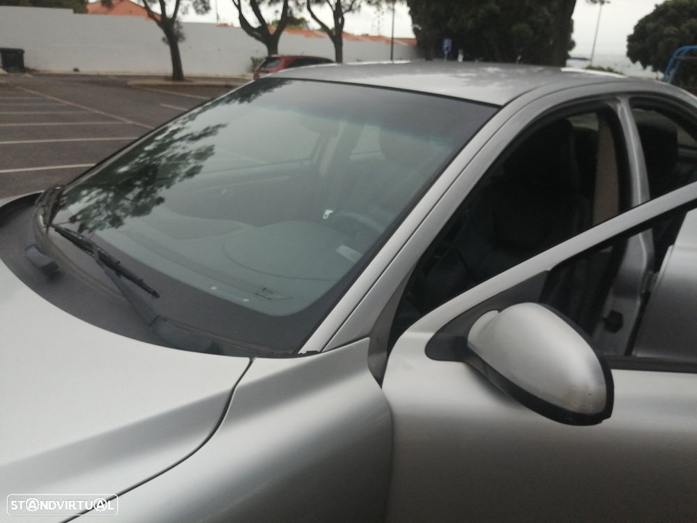 Volvo S60 2.4 D5 - 8