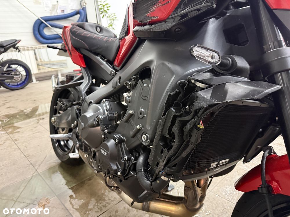 Yamaha MT - 30