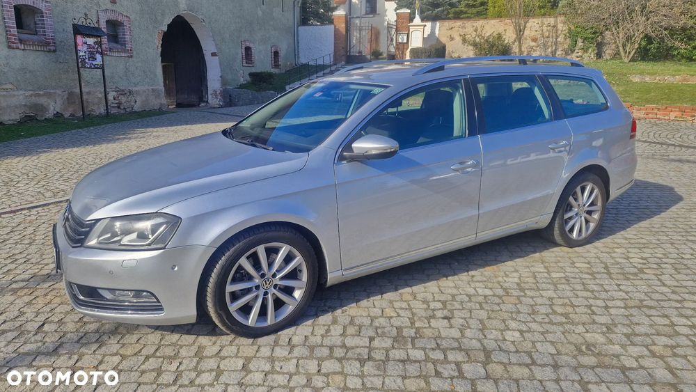 Volkswagen Passat 2.0 TDI 4Motion BlueMotion Technol Highline - 5