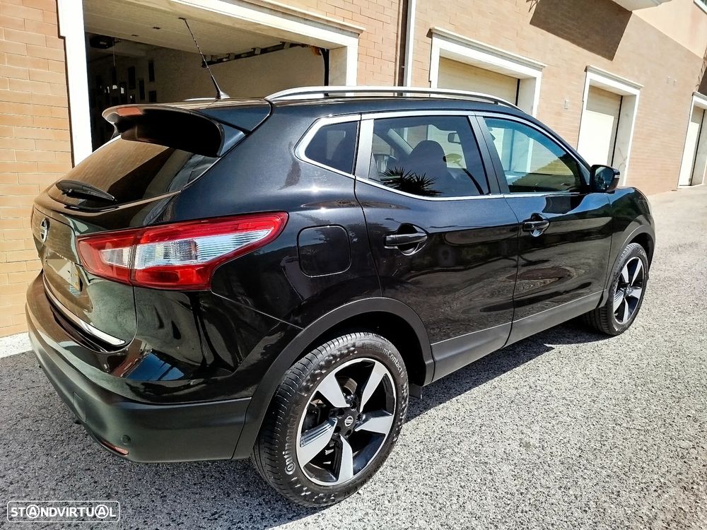 Nissan Qashqai 1.5 dCi N-Connecta 18 - 5