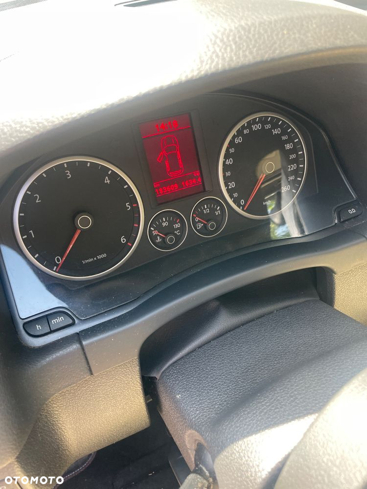 Volkswagen Tiguan - 5