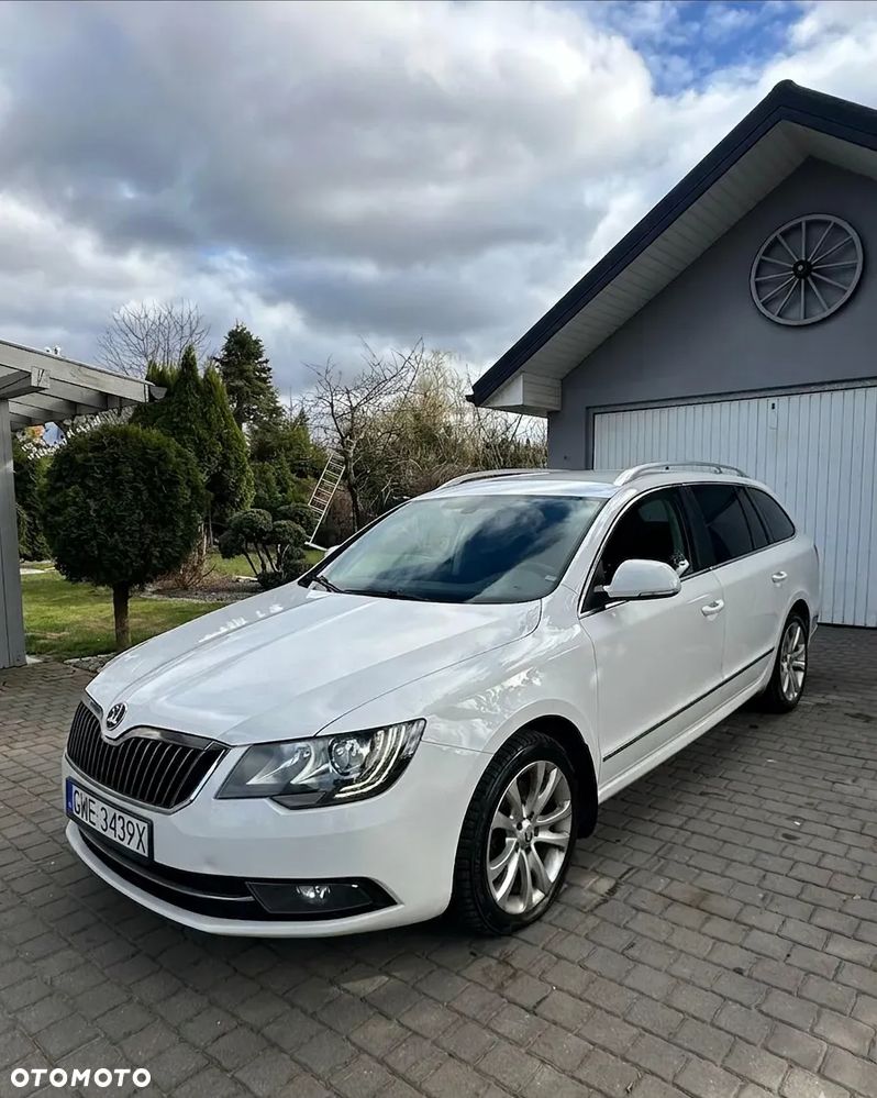 Skoda Superb 2.0 TDI 4x4 Elegance DSG - 9