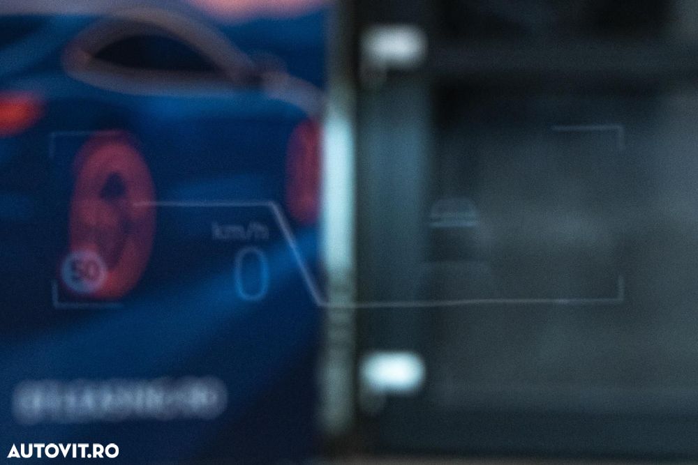 BMW Seria 1 120 AT MHEV - 25