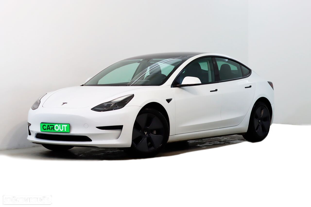 Tesla Model 3 - 1