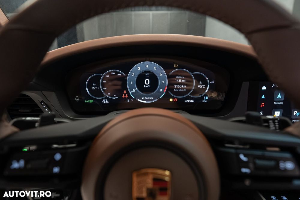 Porsche 992 - 19