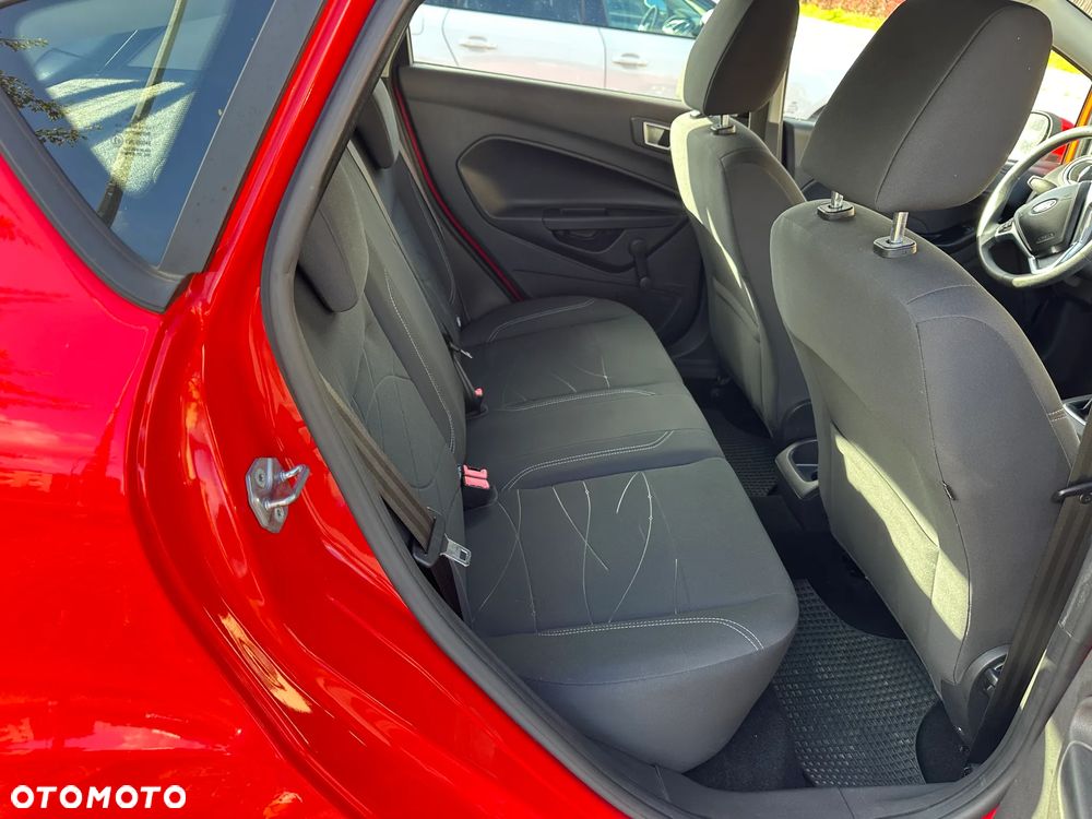 Ford Fiesta 1.0 Champions Edition - 16