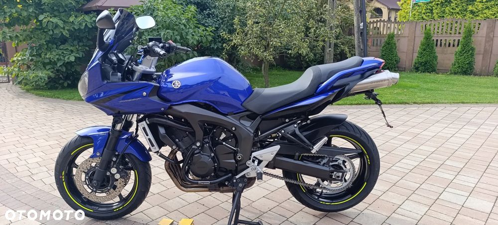 Yamaha FZ6 - 3