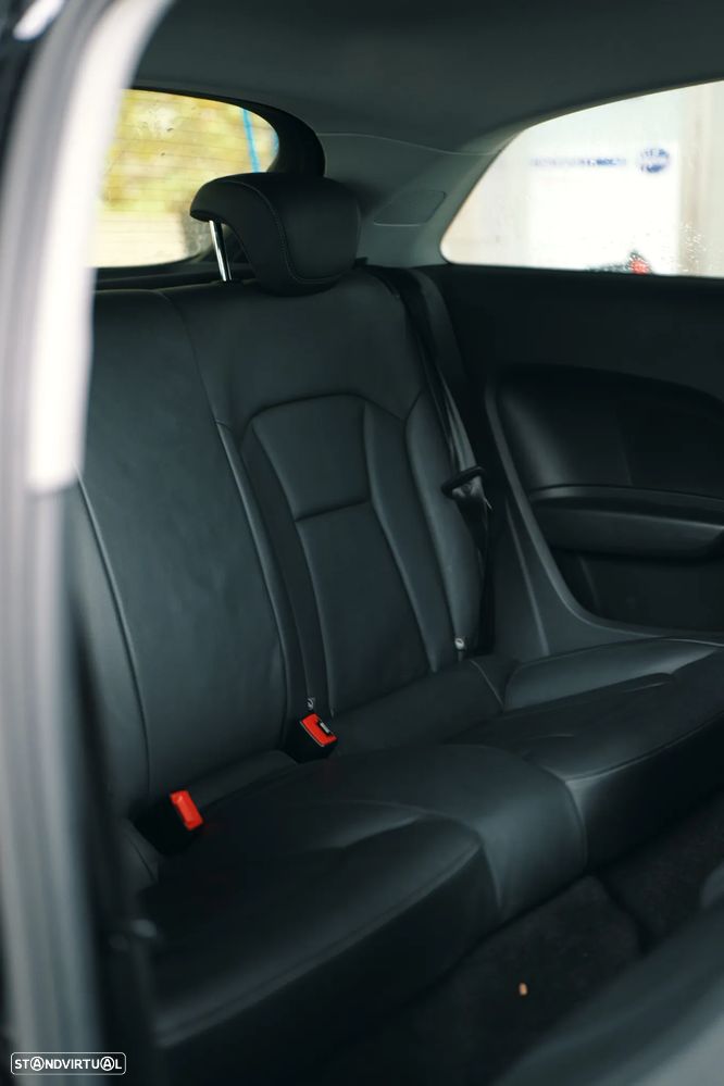 Audi A1 1.4 TFSI Design S tronic - 12