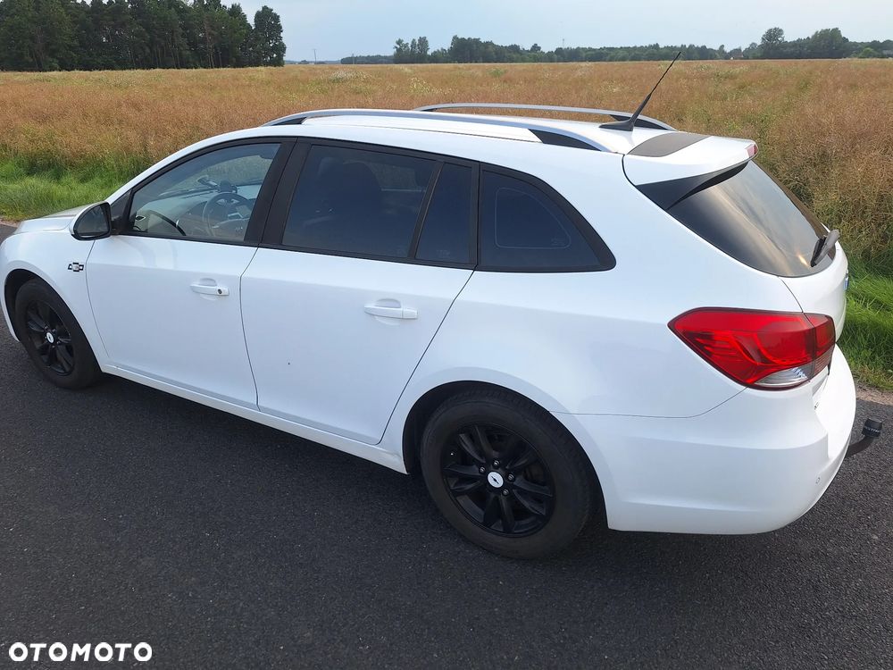 Chevrolet Cruze - 10