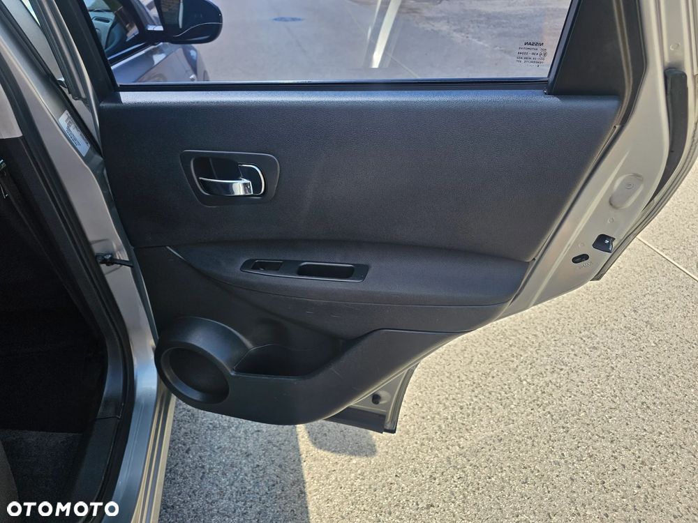 Nissan Qashqai 1.6 Acenta - 21