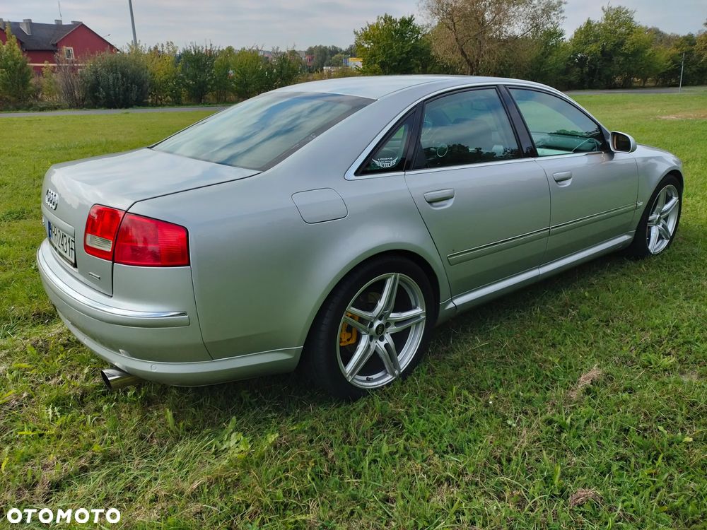 Audi A8 4.2 Quattro - 7