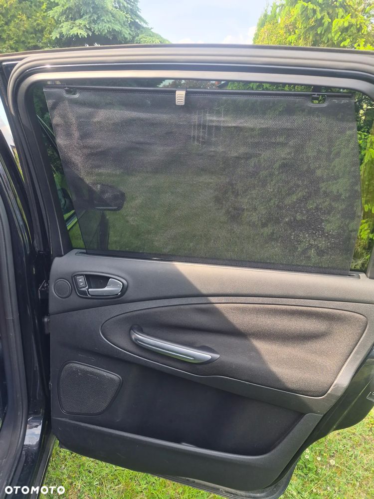 Ford S-Max 1.6 T Titanium - 37