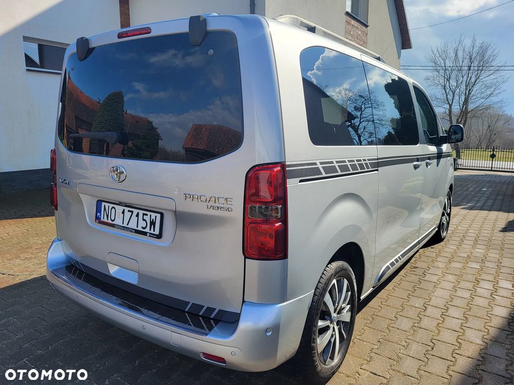 Toyota ProAce Kombi D-4D Medium 2,8t - 3