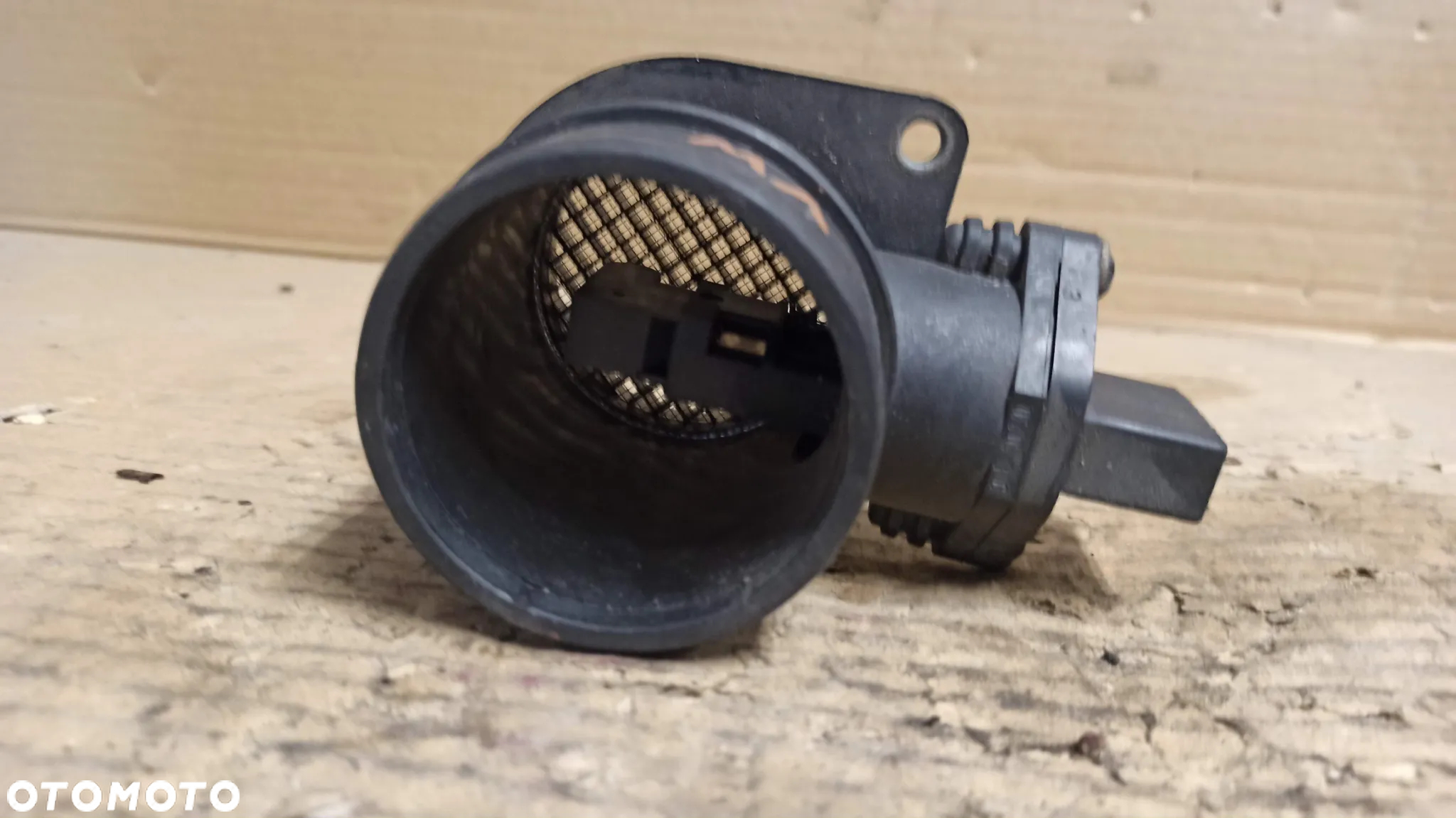 # PRZEPŁYWOMIERZ VW AUDI 2.0 nr 06A906461A - 2