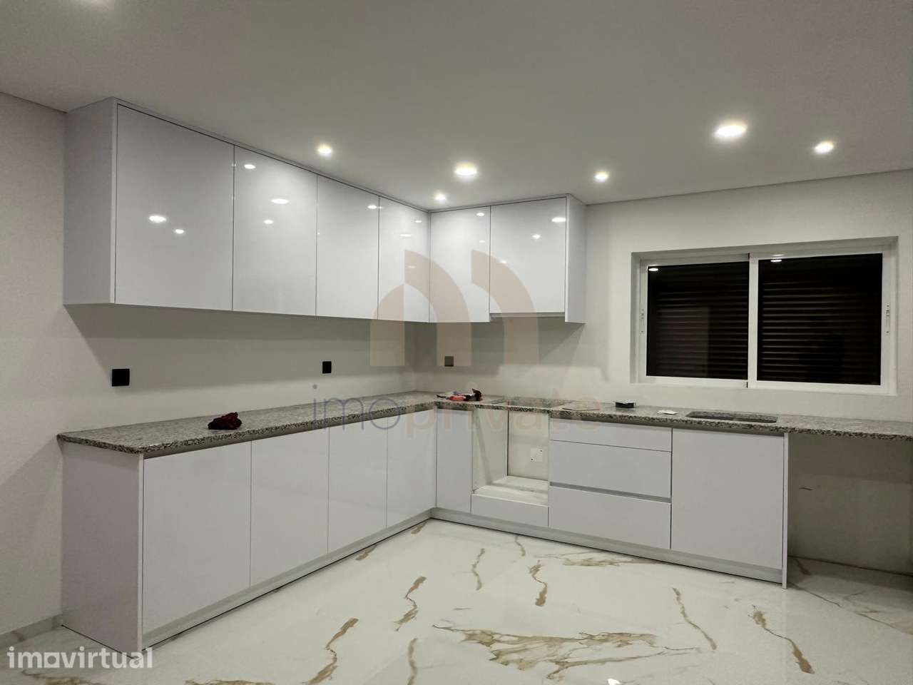 Apartamento T2 NOVO - Em Barrosas - Grande imagem: 3/17