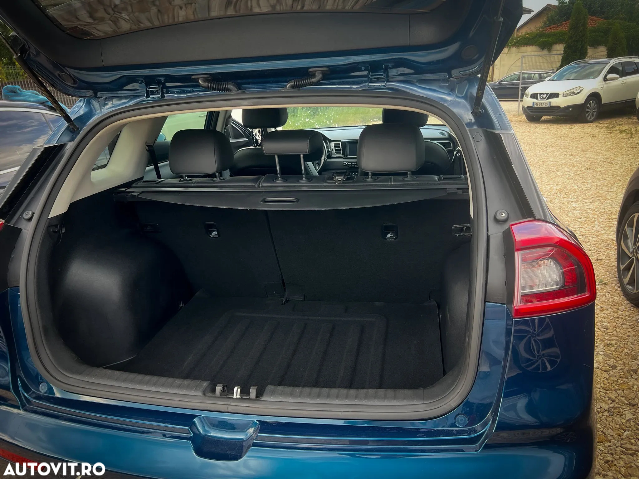 Kia Niro 1.6 GDI 6DCT HEV Premium - 9