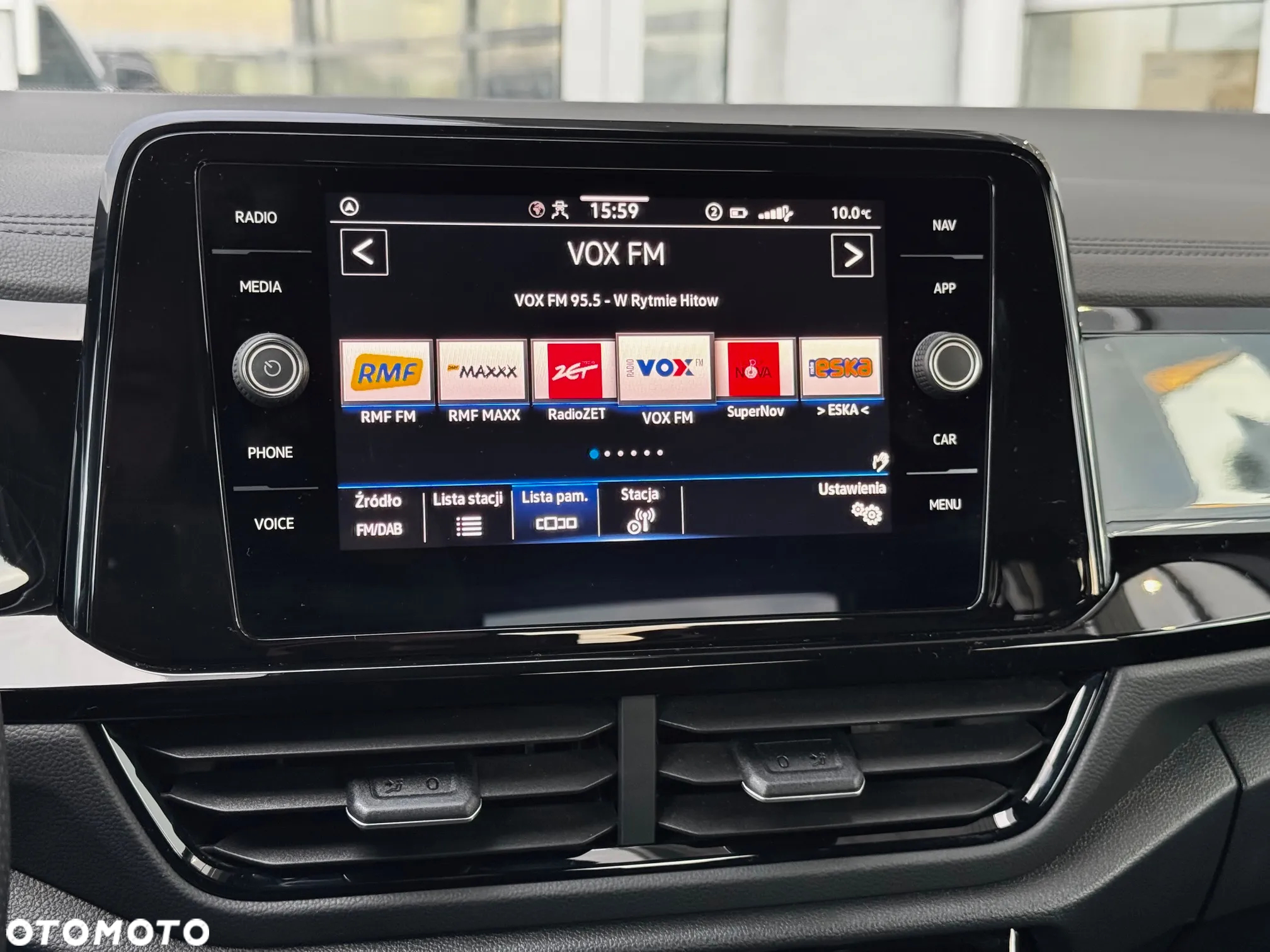 Volkswagen T-Roc 1.5 TSI R-Line DSG - 18