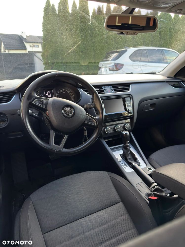 Skoda Octavia 2.0 TDI Edition DSG - 13