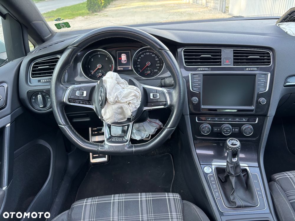 Volkswagen Golf GTD BlueMotion Technology - 13