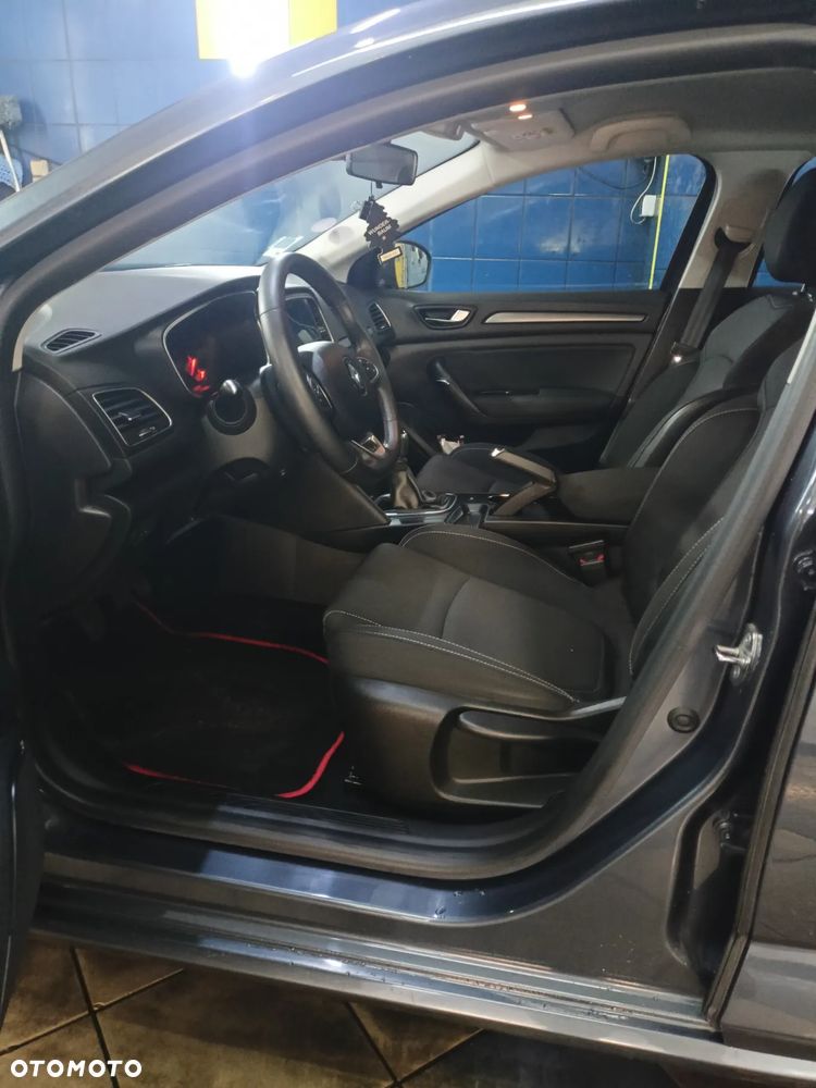 Renault Megane Grandtour TCe 115 GPF LIFE - 5