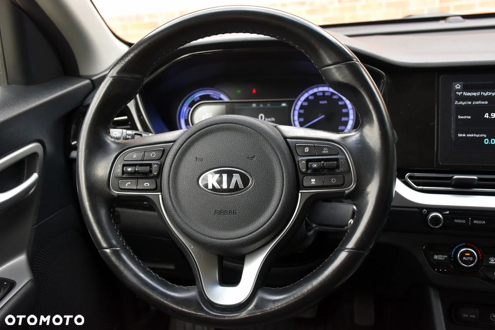 Kia Niro 1.6 GDI Hybrid M - 26
