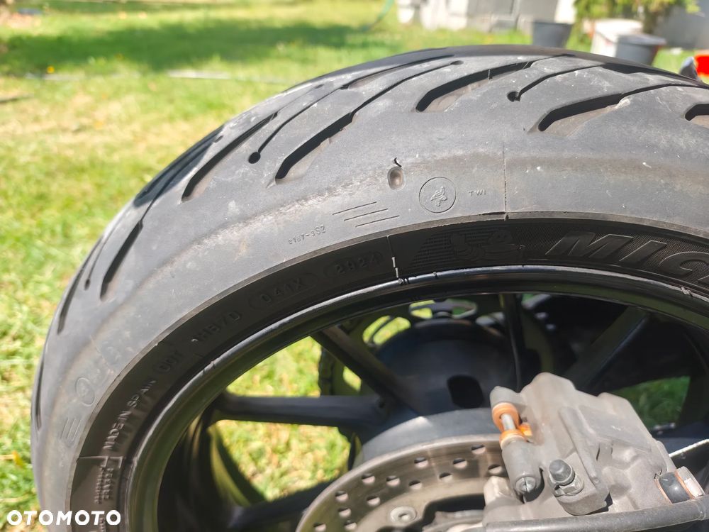 Yamaha MT - 9