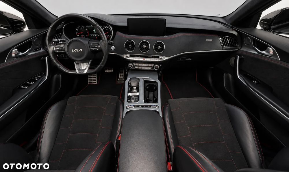 Kia Stinger 3.3 T-GDI V6 GT AWD - 10