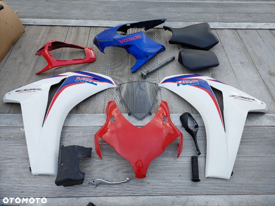 HONDA CBR 1000 RR SC59 HRC bok boczek owiewka czasza siedzenie ogon 08r - 2