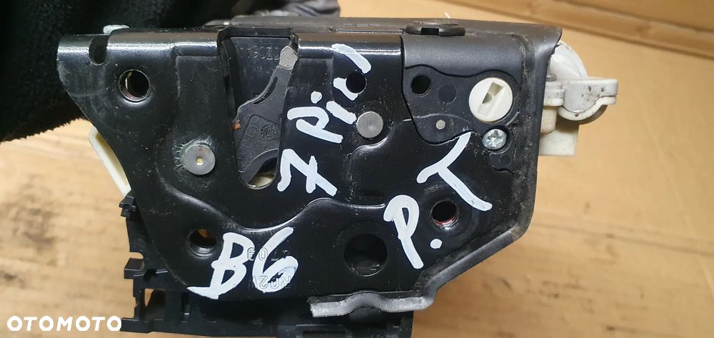 Zamek drzwi prawy tył tylny VW Passat B6 3C4839016A - 7