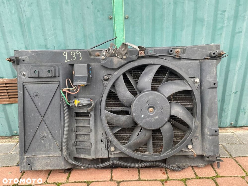 Pas przedni, Chłodnice, wzmocnienie Citroen C4 I Benzyna