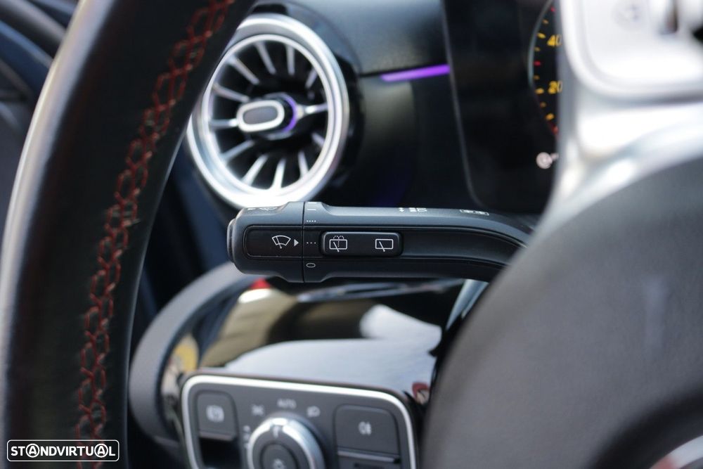 Mercedes-Benz A 180 d AMG Line - 39