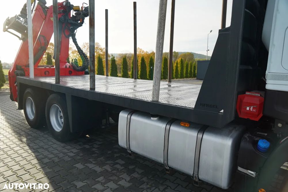 Iveco STRALIS 560 / 6X4 / PENTRU LEMN / PENTRU COPACI / PENTRU PĂDURE / REMORCĂ PALFINGER EPSILON / CAPACITATE DE RIDICARE - 5.250 KG - 17