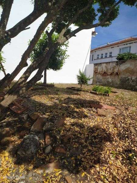 Terreno com potencial em Mora - Grande imagem: 5/5