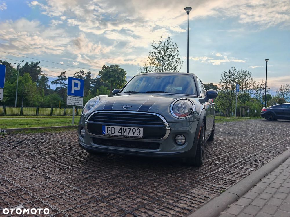 MINI Cooper Standard - 1