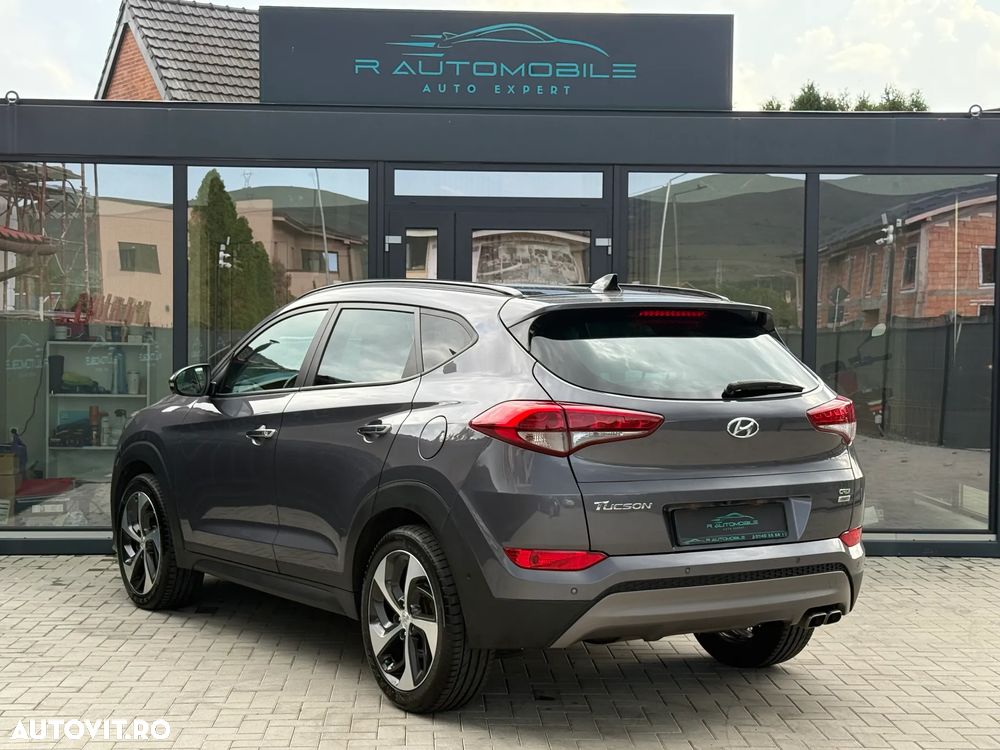 Hyundai Tucson 2.0 CRDI 4WD Automatik Premium - 6