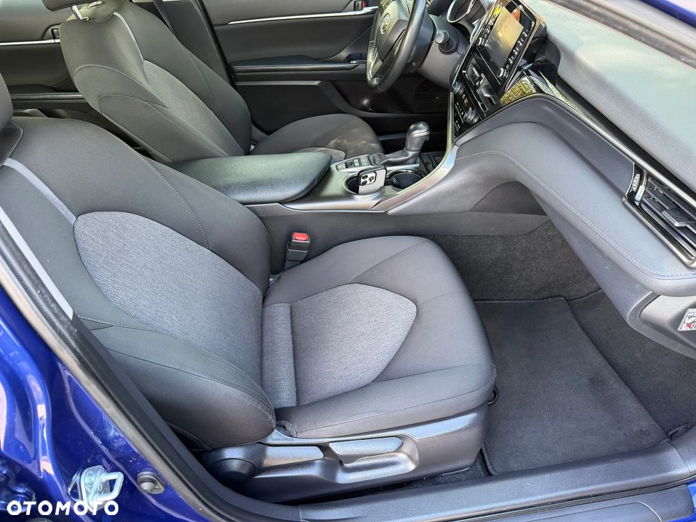 Toyota Camry 2.5 Hybrid Comfort CVT - 19