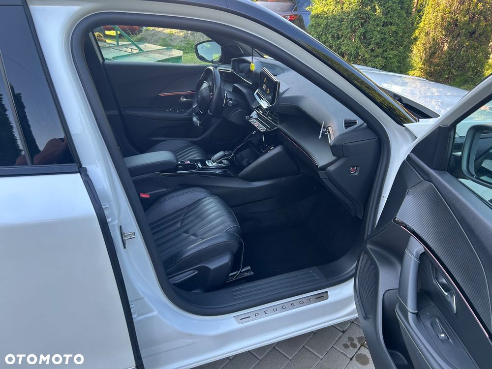 Peugeot 2008 1.2 PureTech GT S&S EAT8 - 11
