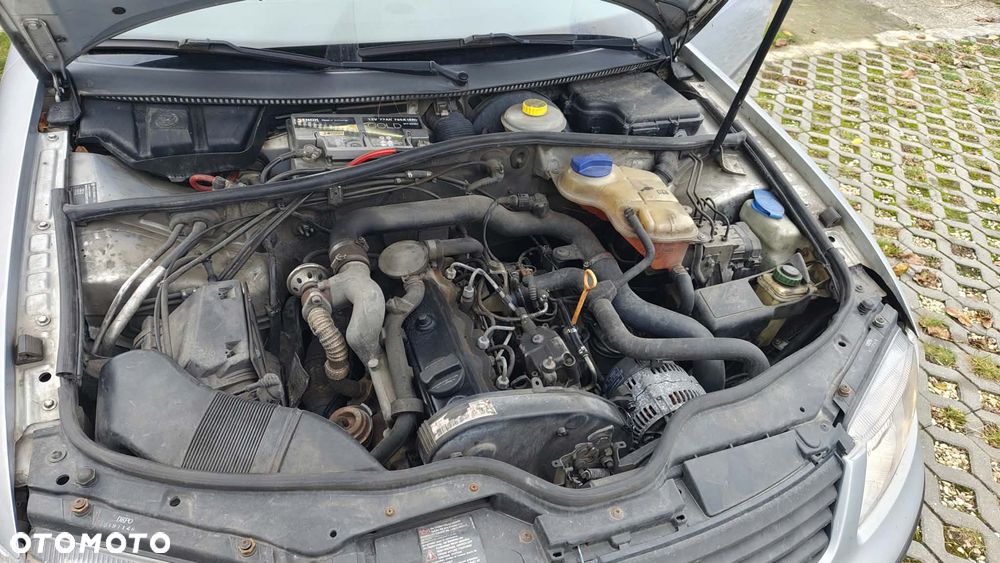 Volkswagen Passat - 13