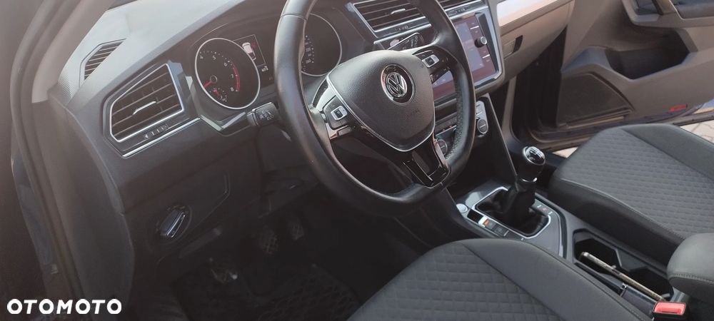 Volkswagen Tiguan 1.4 TSI BMT ACT Comfortline - 10