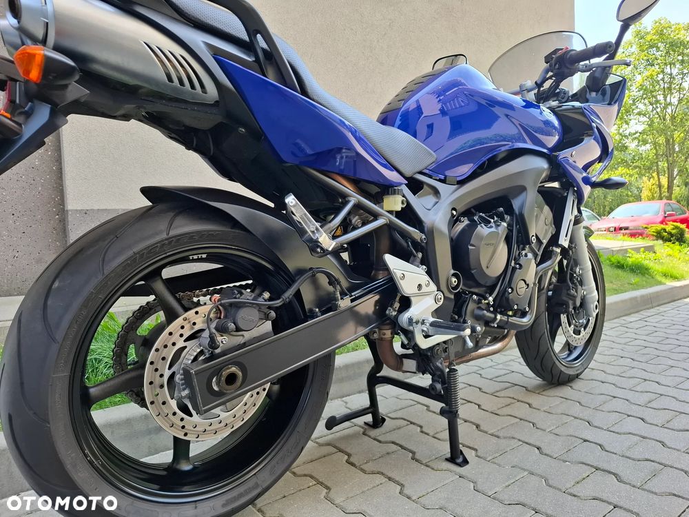 Yamaha FZ6 - 3