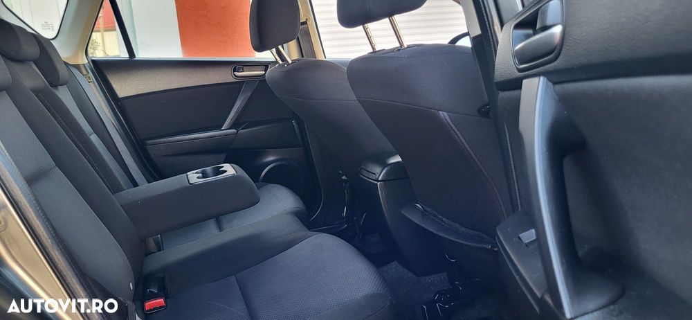 Mazda 3 1.6i CE - 12