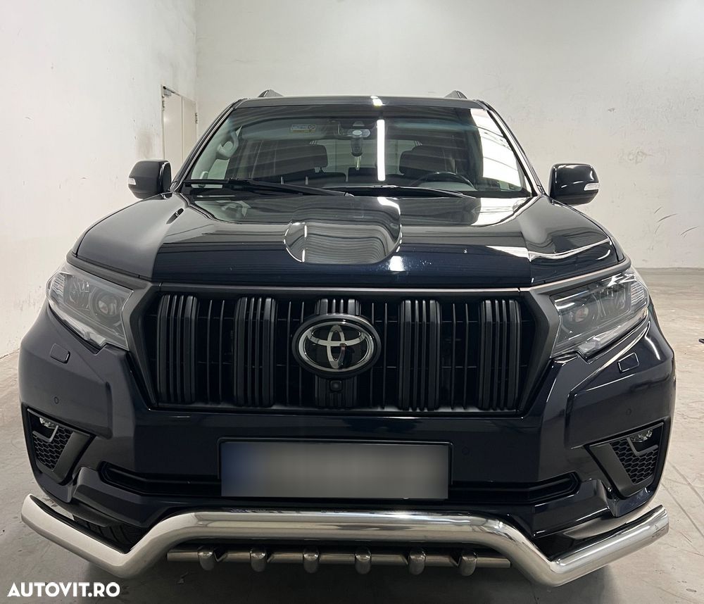 Toyota Land Cruiser 2.8l D-4D 204 CP A/T Luxury Black Matte Edition - 1