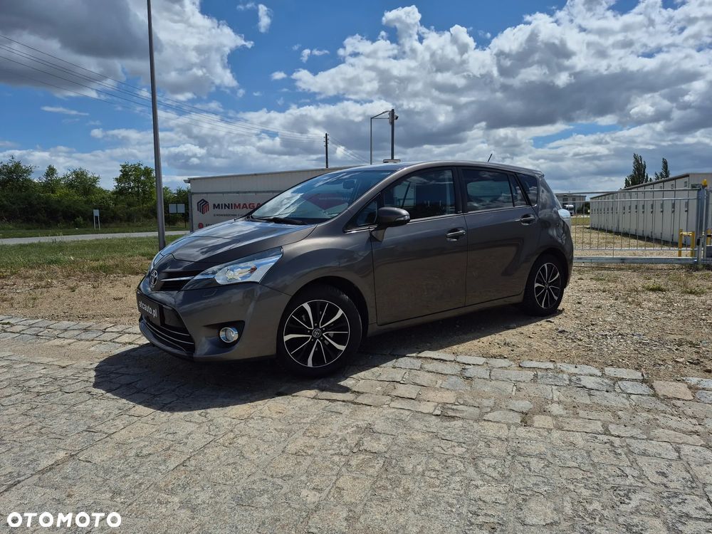 Toyota Verso 1.8 Prestige EU5 MS - 4