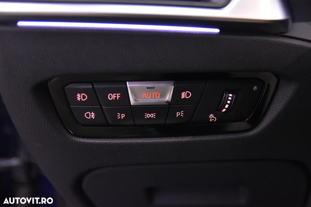 BMW Seria 3 320i AT - 15