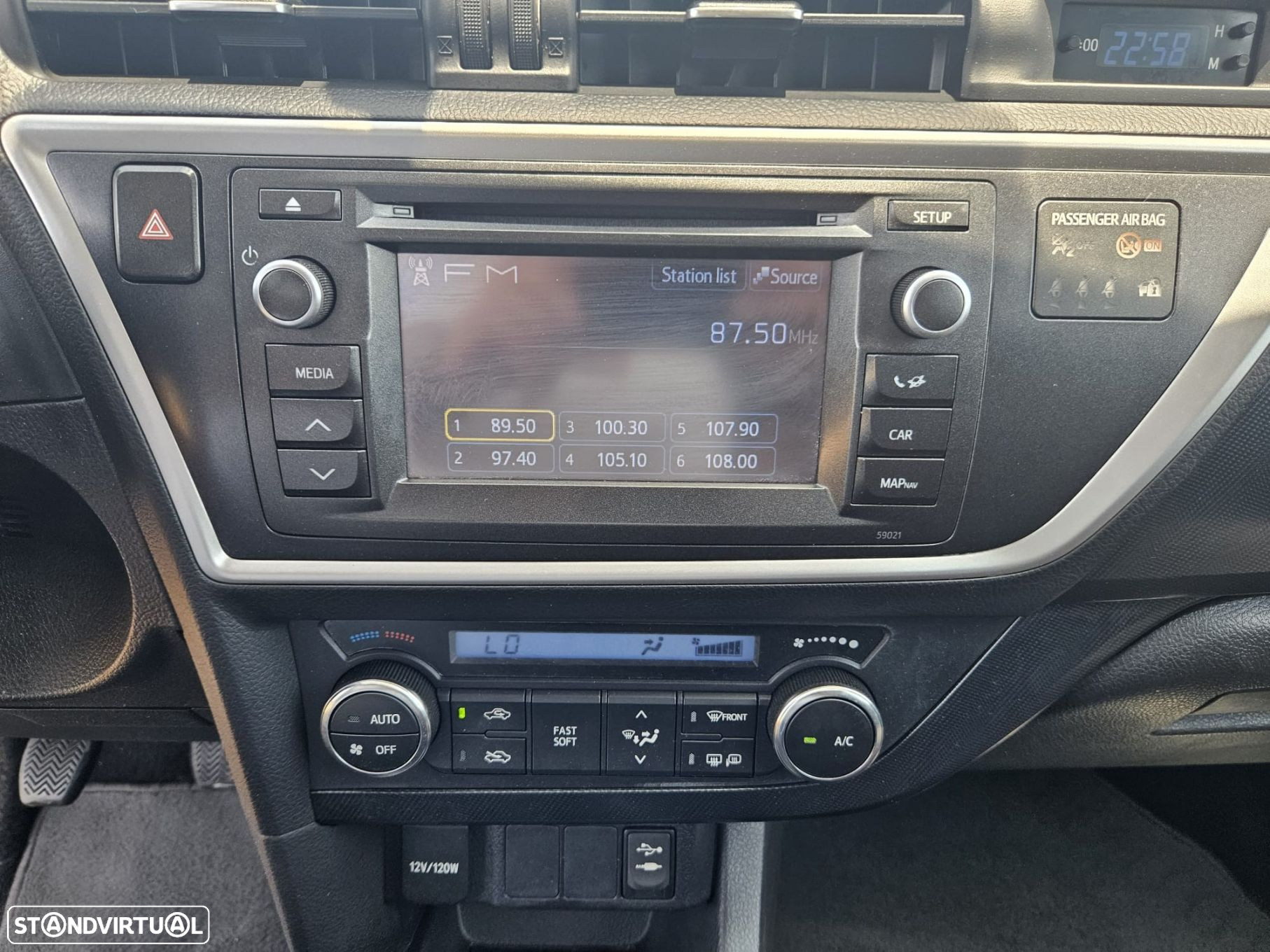 Toyota Auris Touring Sports 1.4 D-4D Comfort - 28